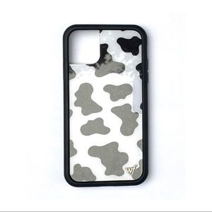 Wildflower Moo Moo iPhone Case w/ Stickers✨